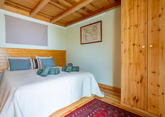 The Goat's Place Iii * 加乌拉